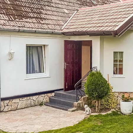 1 Bedroom Awesome In Retowo 4 *